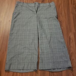 NWOT Lane Bryant Wide Leg Cropped Plaid Pant